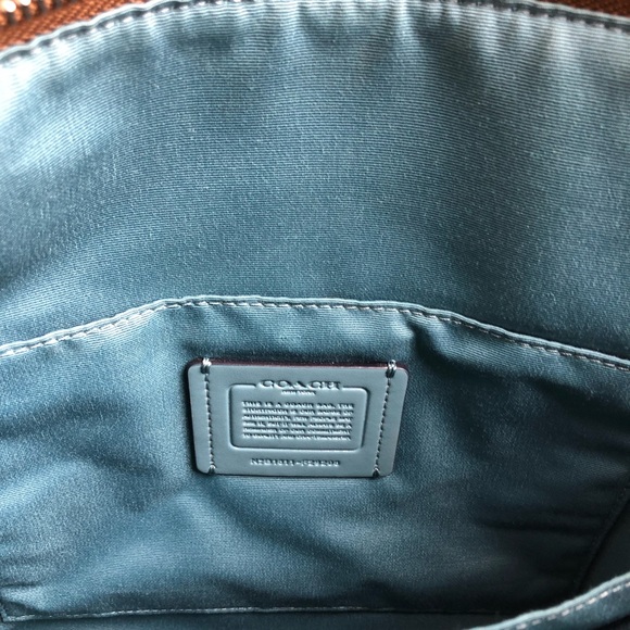 Coach Handbag🌺 - Picture 6 of 6